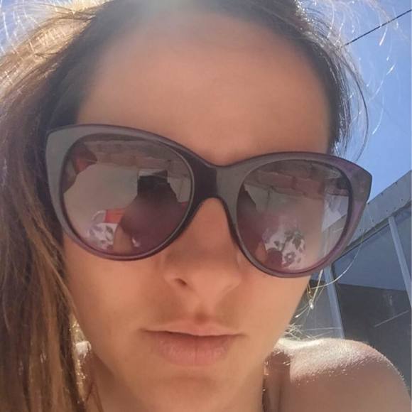 Meet your Posher, Daiane - Picture 1 of 1